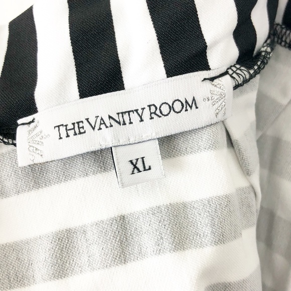 The Vanity Room | Black & White Striped Skirt | XL - Picture 7 of 8